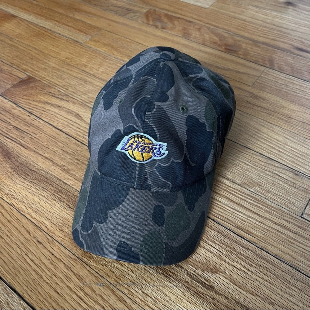 Los Angeles Lakers Camo Baseball Cap